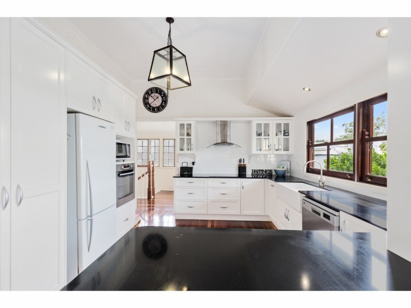 35 Brae Street, The Range QLD 4700