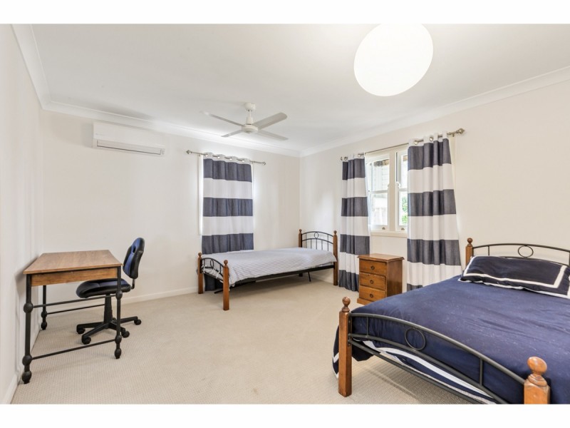 35 Brae Street, The Range QLD 4700