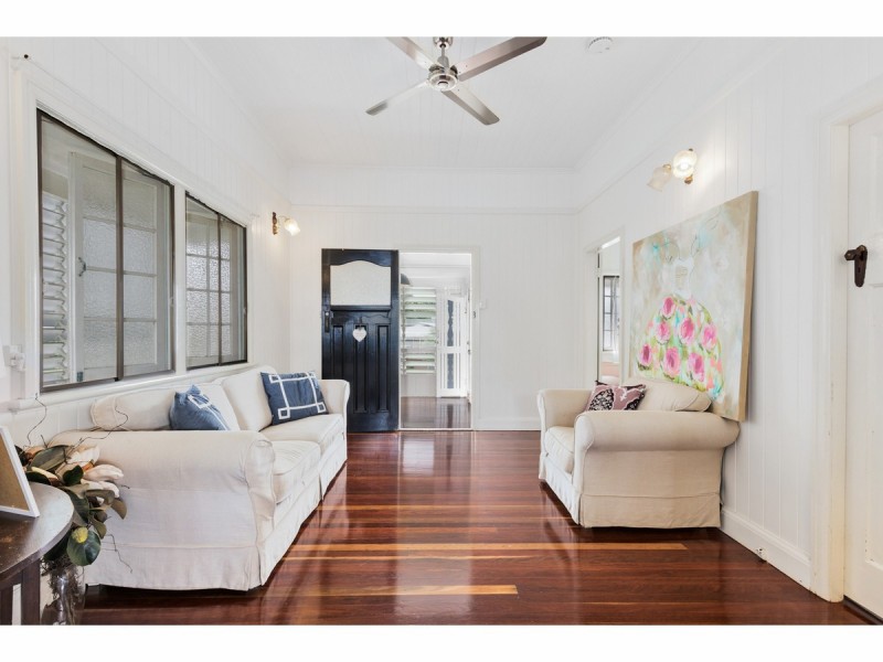 35 Brae Street, The Range QLD 4700