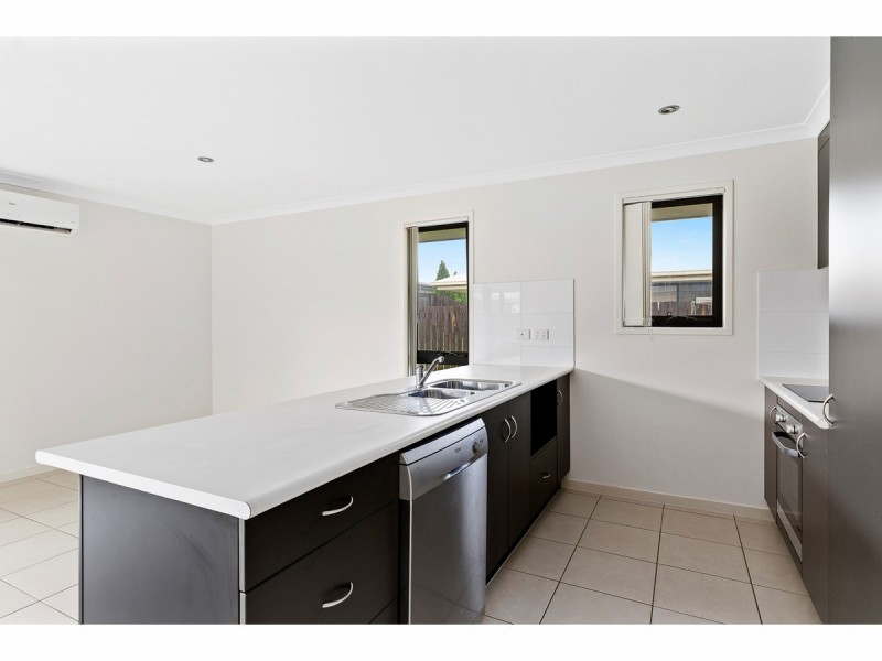 24 Vermont Drive, Parkhurst QLD 4702