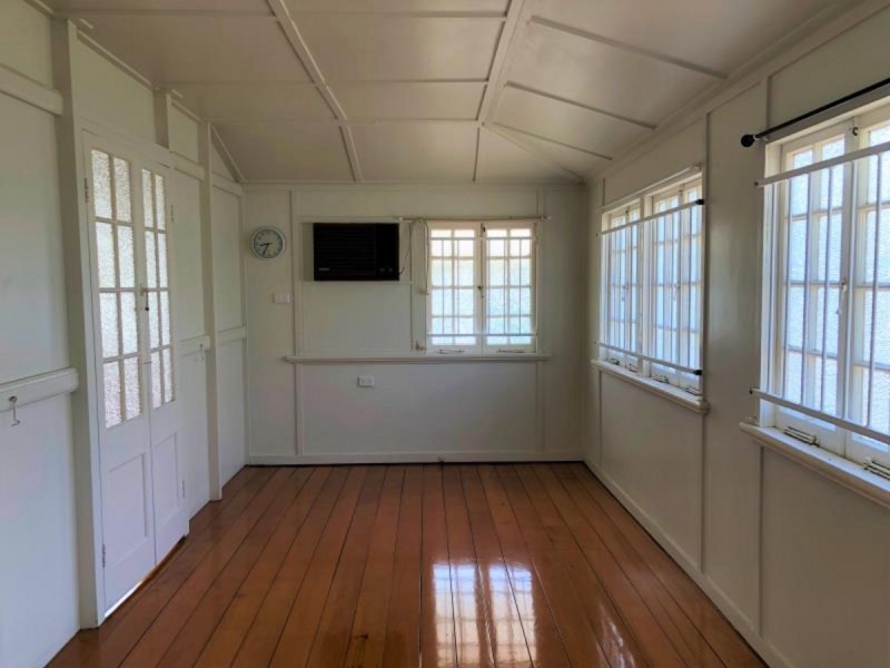 5 Cairns Street, The Range QLD 4700