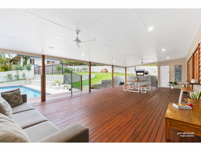 98 Penlington Street, The Range QLD 4700