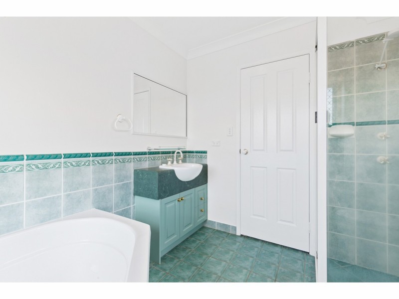 34 Rosewood Avenue, Gracemere QLD 4702