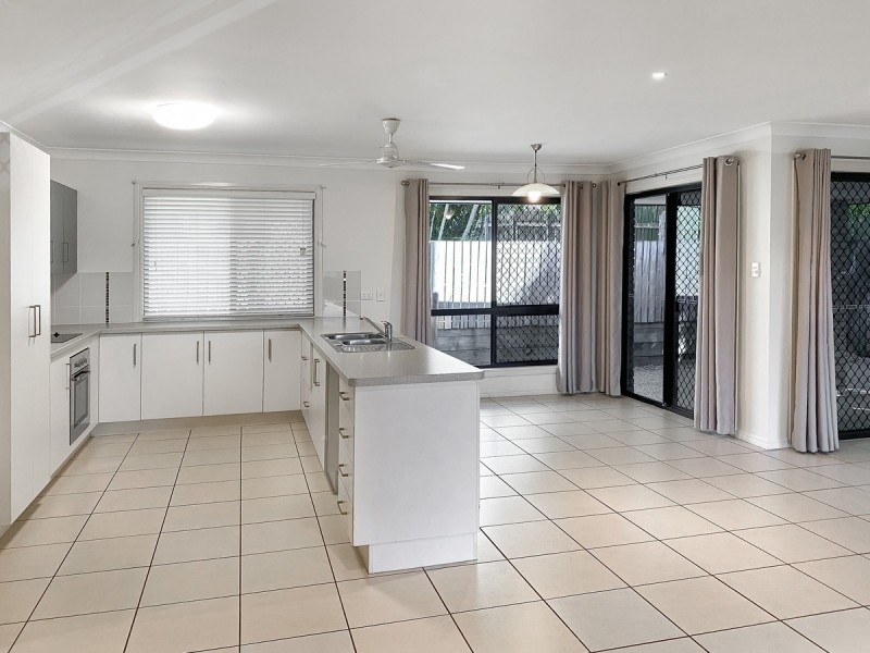 35 Woodville Street, Wandal QLD 4700