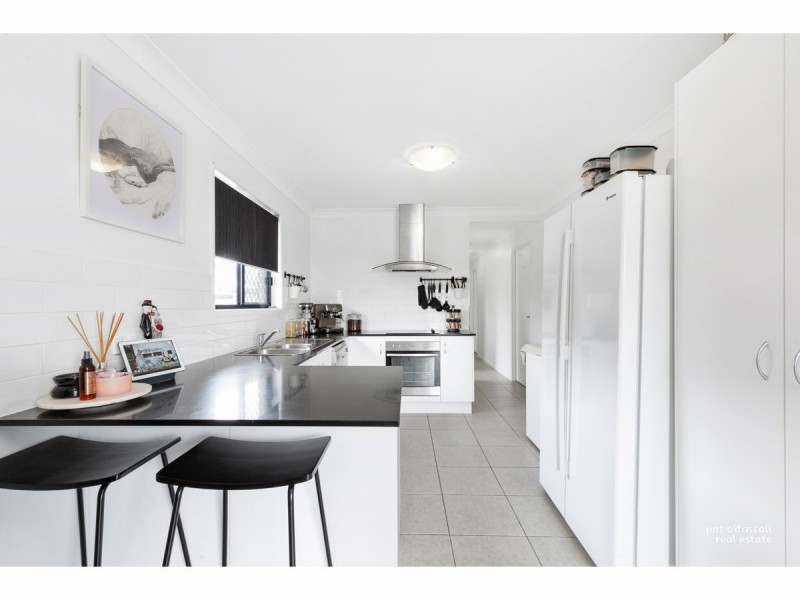 2 Jomarant Place, Kawana QLD 4701