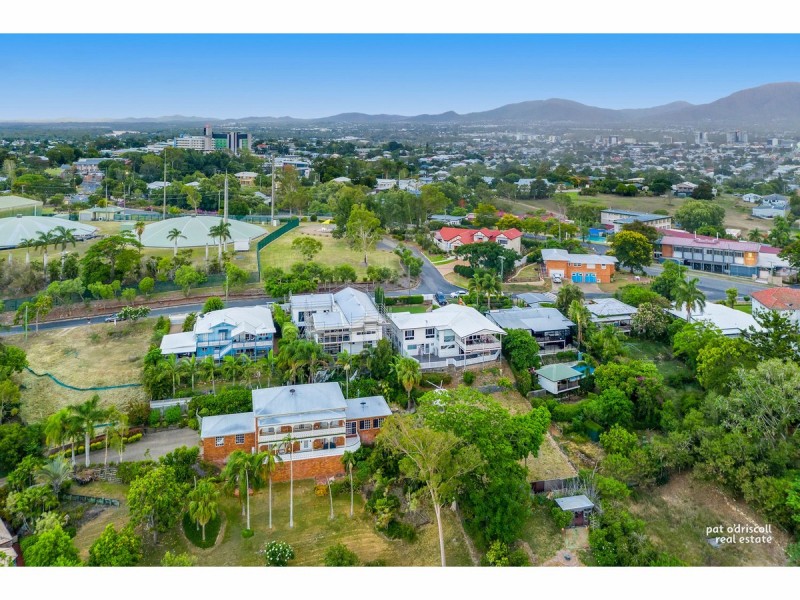 7 Bellevue Terrace, The Range QLD 4700