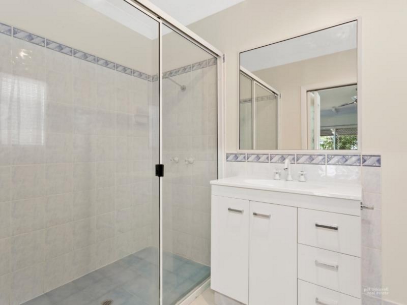 7 Stenlake Avenue, Kawana QLD 4701
