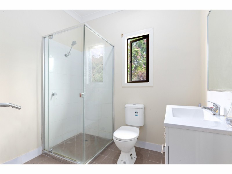 6 Dobbs Street, The Range QLD 4700