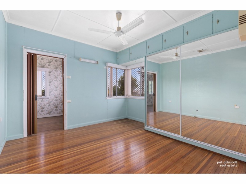 72 Knight Street, Park Avenue QLD 4701