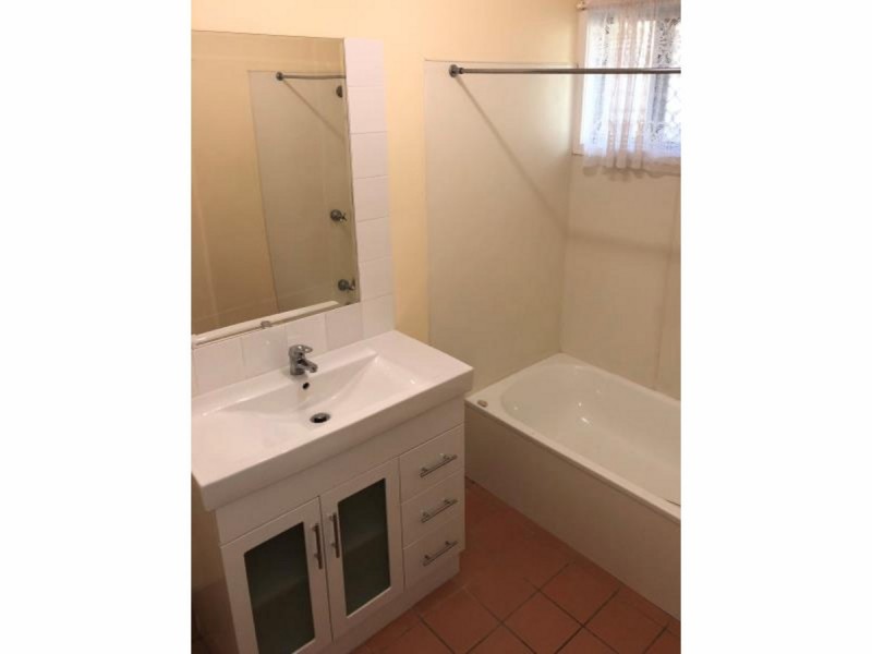 2/314 Shields Avenue, Frenchville QLD 4701