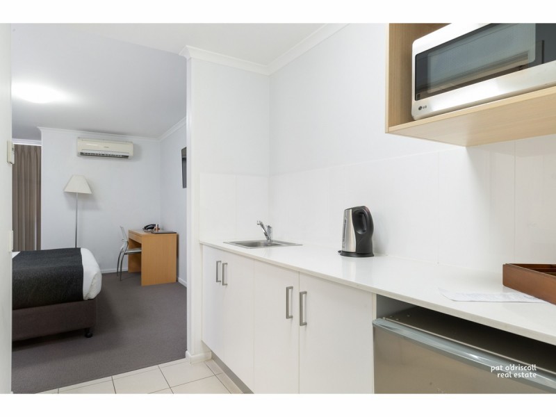 204/102-108 Victoria Parade, Rockhampton City QLD 4700