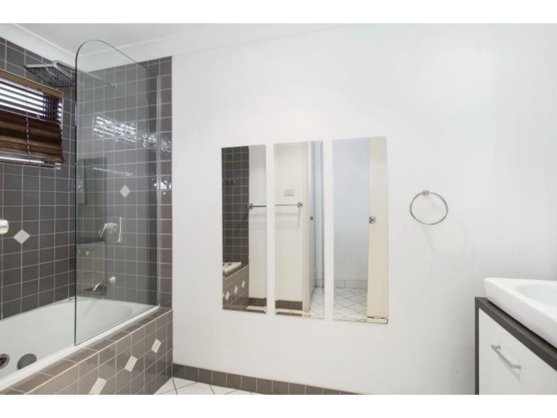 183 Denham Street, The Range QLD 4700