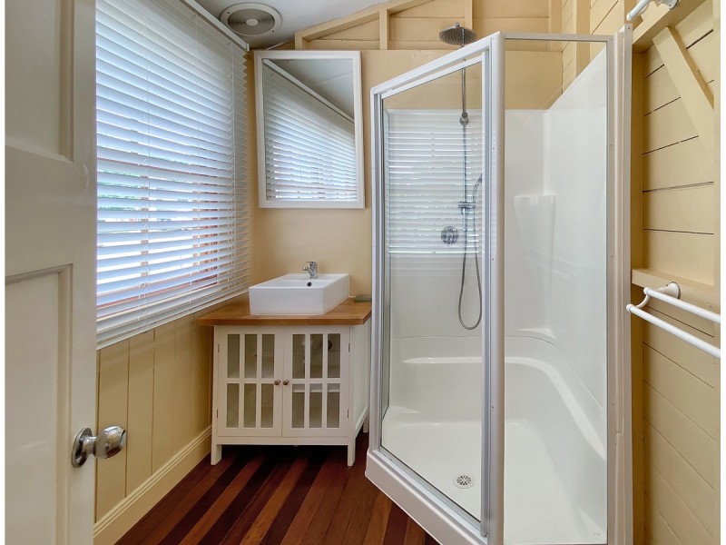 52 Davis Street, The Range QLD 4700