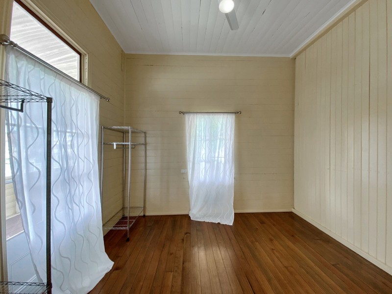 52 Davis Street, The Range QLD 4700