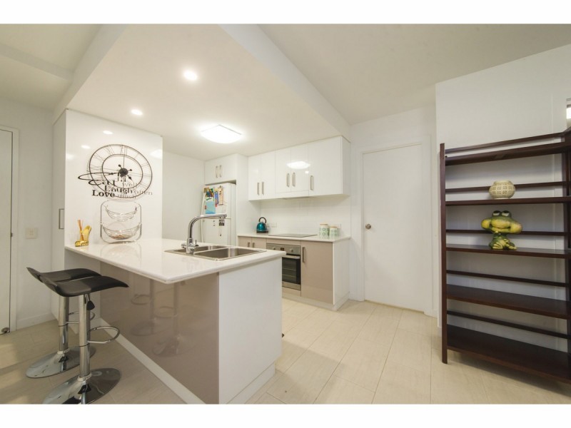 602/2-4 Victoria Parade, Rockhampton City QLD 4700