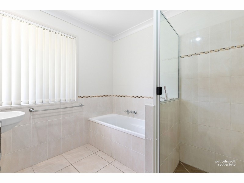 2 Sturt Court, Gracemere QLD 4702