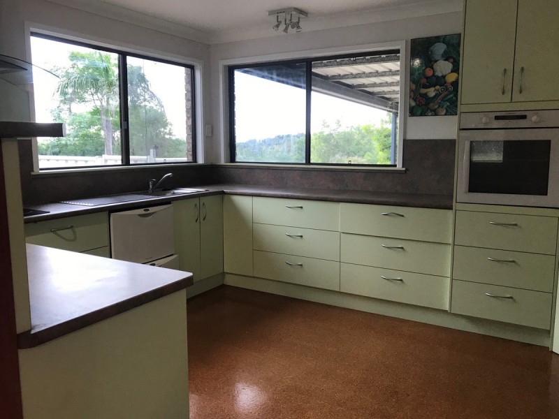 185 Alaire Drive, Theodore QLD 4719