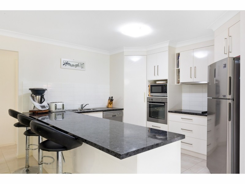 7 Hume Court, Gracemere QLD 4702