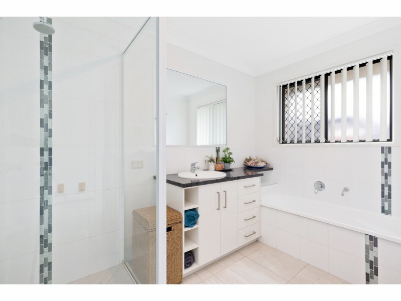 7 Hume Court, Gracemere QLD 4702