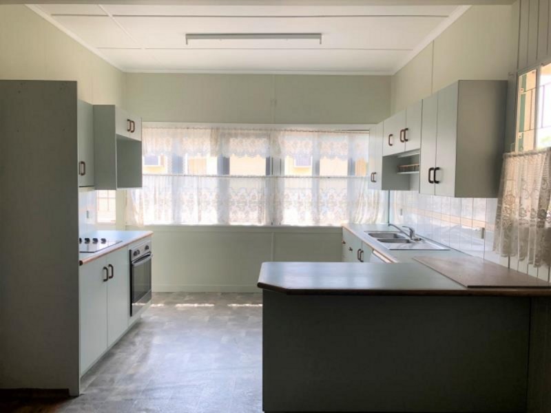 160 Elphinstone Street, Berserker QLD 4701