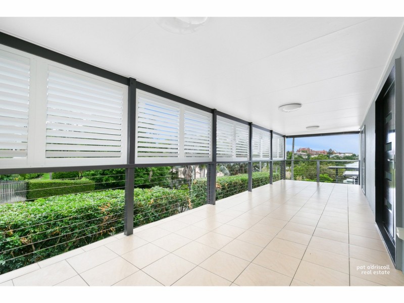 8 Beaconsfield Terrace, The Range QLD 4700