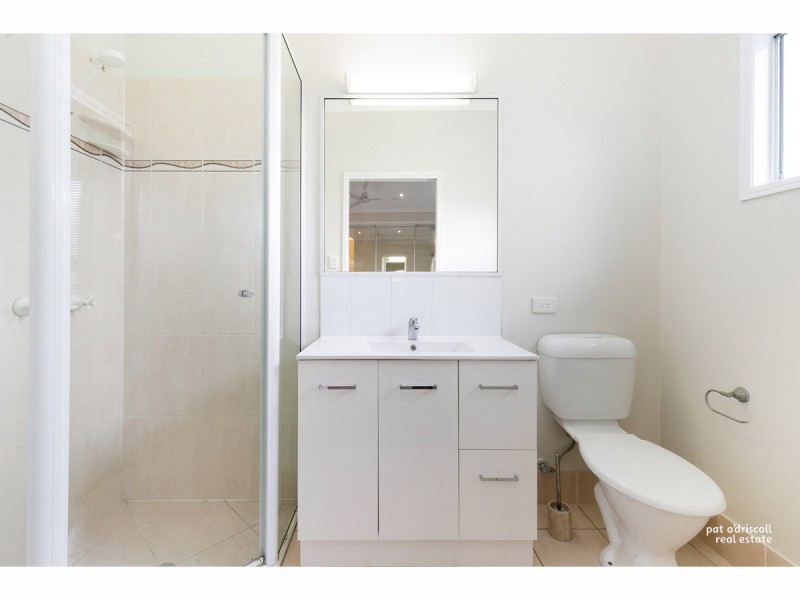 8 Beaconsfield Terrace, The Range QLD 4700