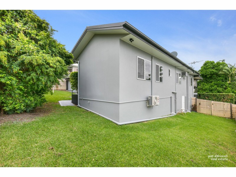 8 Beaconsfield Terrace, The Range QLD 4700