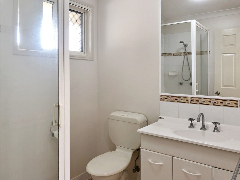 1 Turner Court, Parkhurst QLD 4702