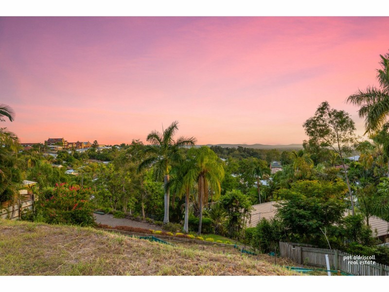 15 Bellevue Terrace, The Range QLD 4700