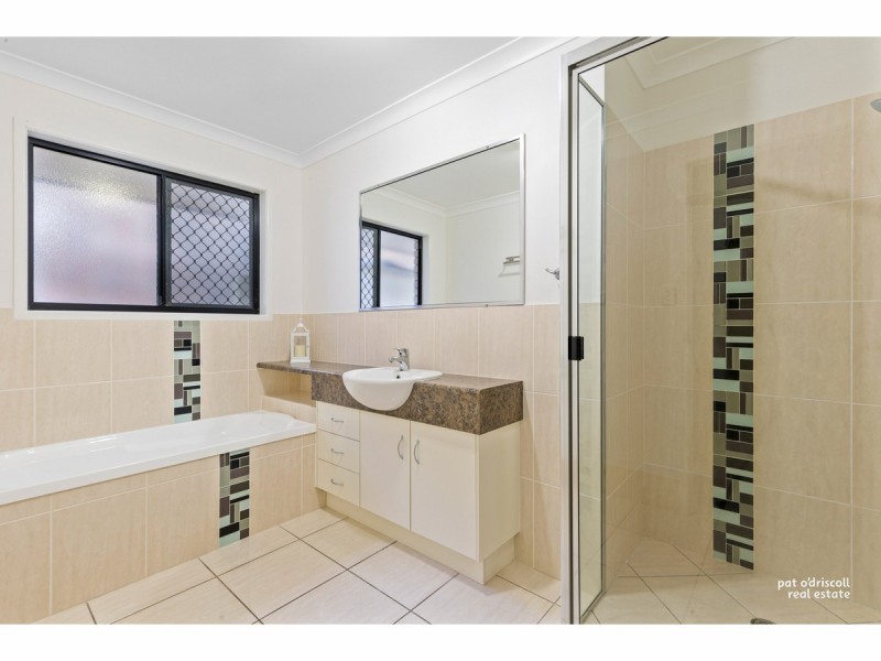 5 Cascade Close, Frenchville QLD 4701