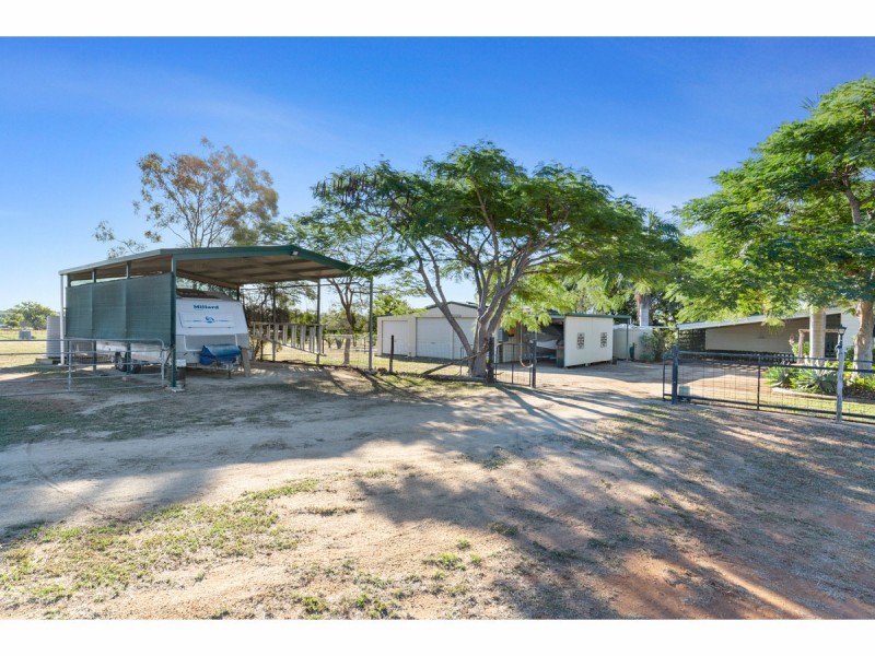 734 Gavial Gracemere Road, Gracemere QLD 4702