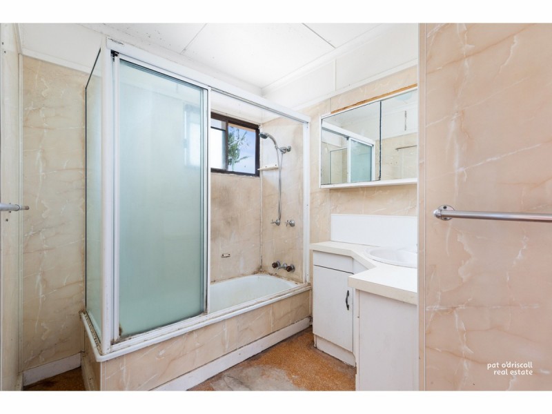 20 Harwood Street, Park Avenue QLD 4701