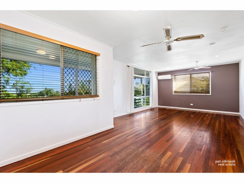 13 Pennycuick Street, The Range QLD 4700