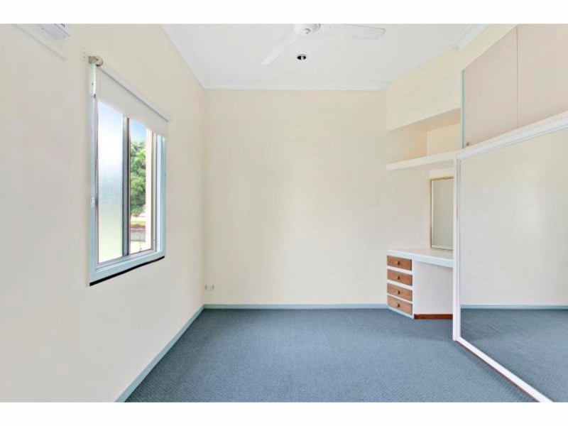 8 Spencer Street, The Range QLD 4700
