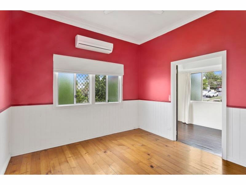 8 Spencer Street, The Range QLD 4700