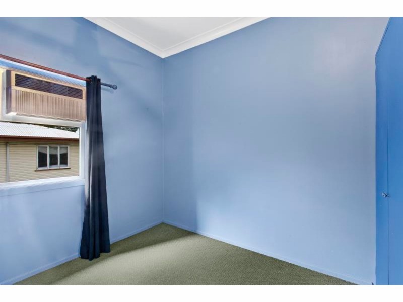 8 Spencer Street, The Range QLD 4700