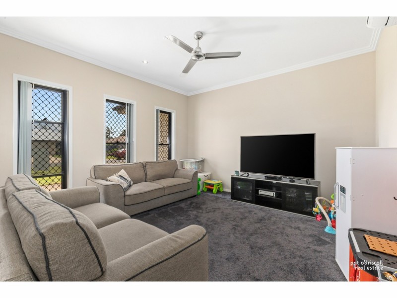 7 Riviera Way, Mulambin QLD 4703