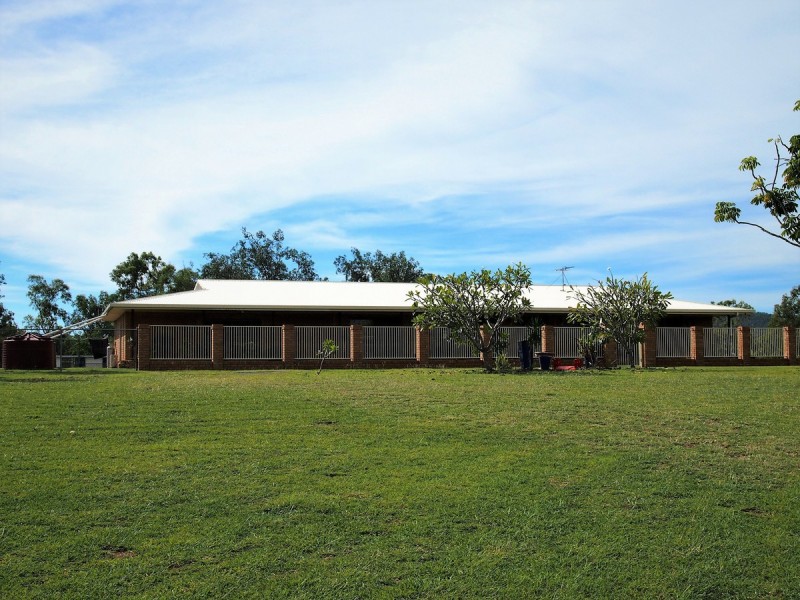 19 Vass Road, Etna Creek QLD 4702