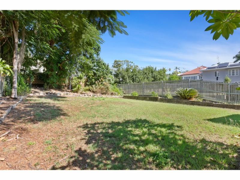 27 Brae Street, The Range QLD 4700