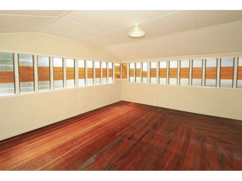 3 Agnes Street, The Range QLD 4700