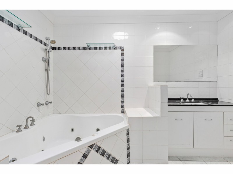 294 Kirby Street, Koongal QLD 4701