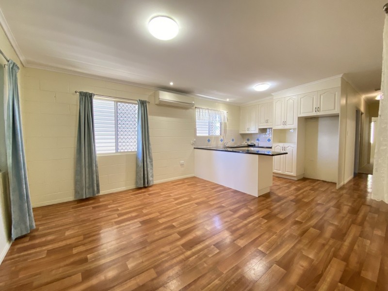 2/269 Grubb Street, Koongal QLD 4701