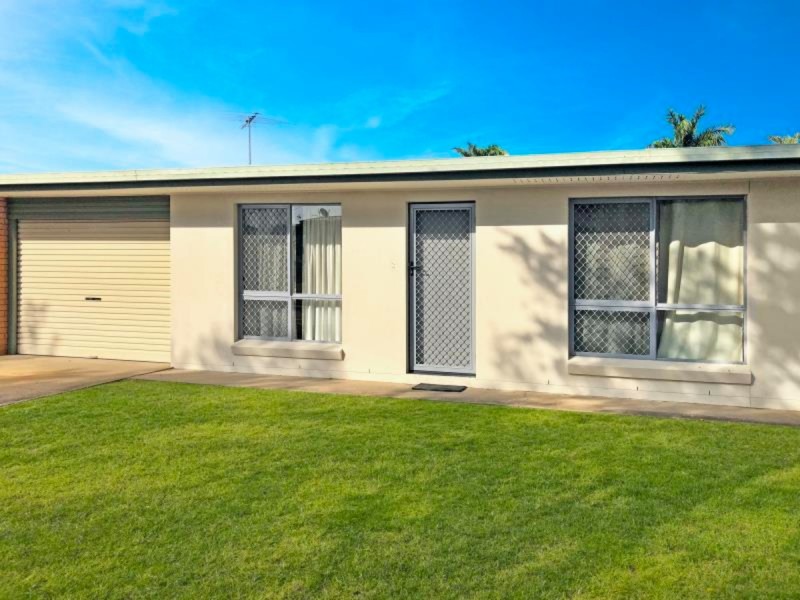 2/48 Denning Street, Park Avenue QLD 4701