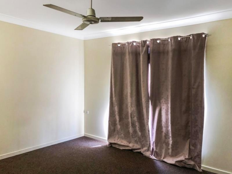 2/48 Denning Street, Park Avenue QLD 4701