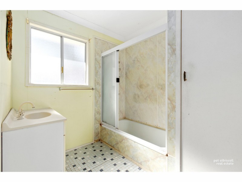 13 Lutton Street, Kawana QLD 4701