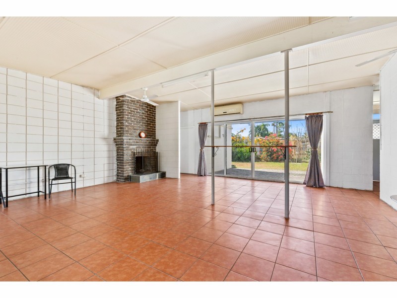 4 Rodger Street, Park Avenue QLD 4701