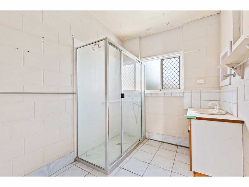 4 Rodger Street, Park Avenue QLD 4701