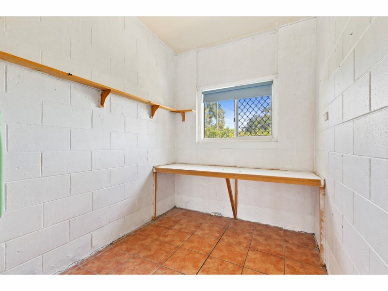 4 Rodger Street, Park Avenue QLD 4701