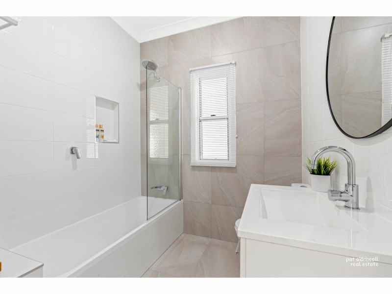 20 Underwood Street, Park Avenue QLD 4701