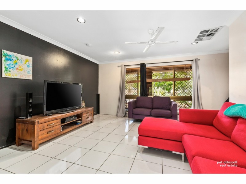 30 Middle Road, Gracemere QLD 4702